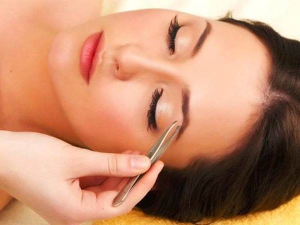 Eyebrow Shaving Tips for Women