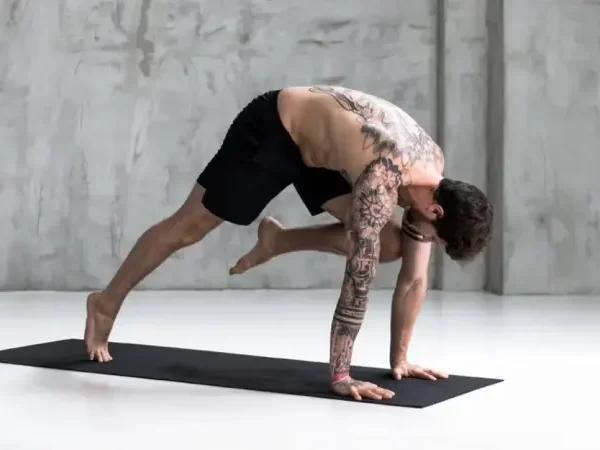 The Transformative Benefits of Yoga for Men, A Comprehensive Overview
